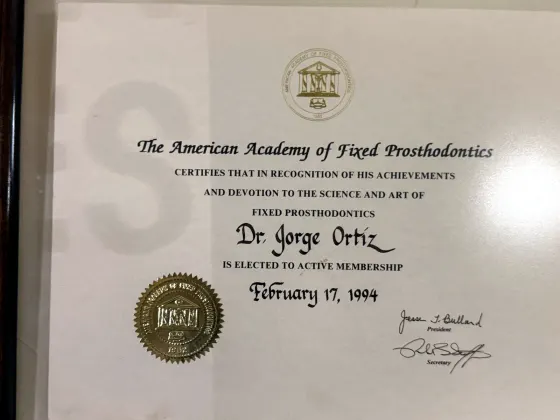 American Academy of Fixed Prosthodontics · Miembro Activo